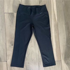 Nike Dri Fit Women’s‎ black capri leggings size x-small
